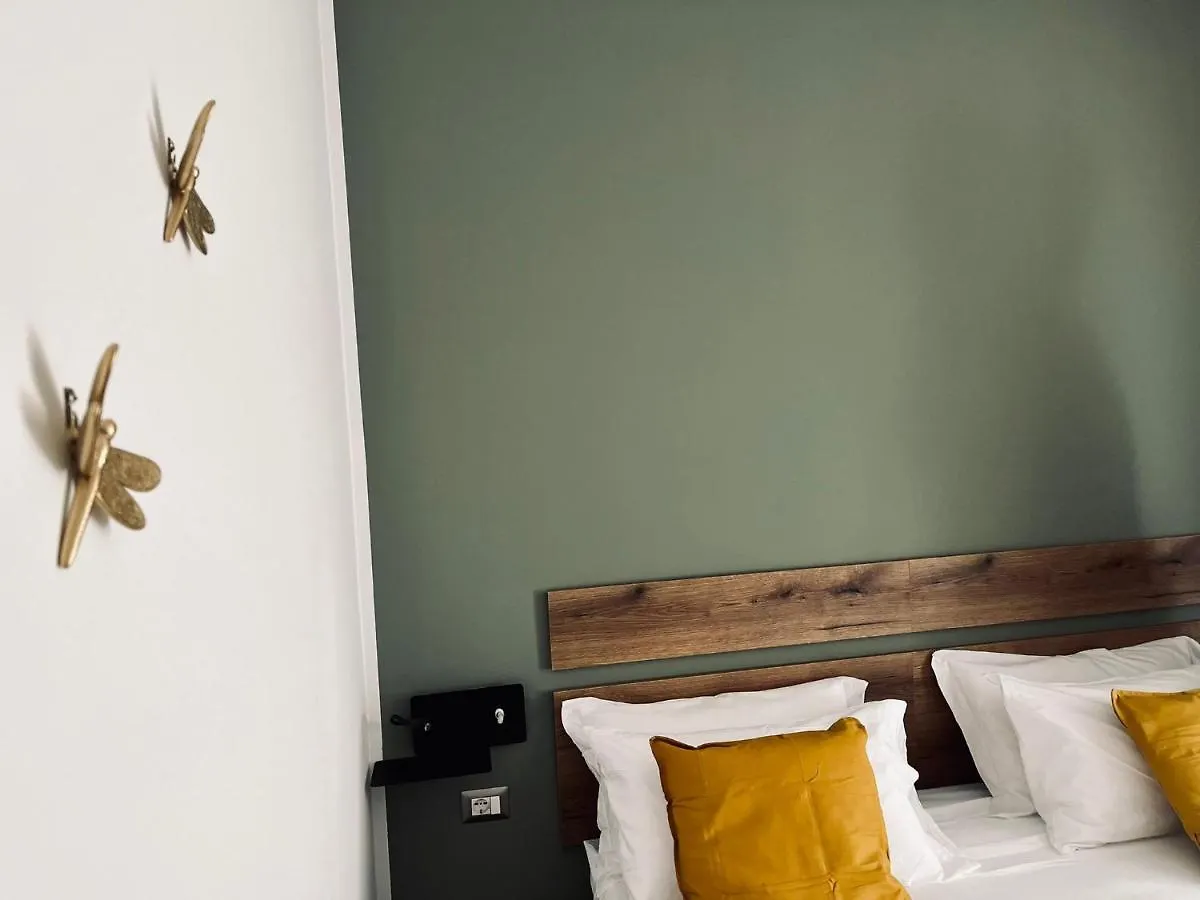 Smart Rooms Naples Guest house