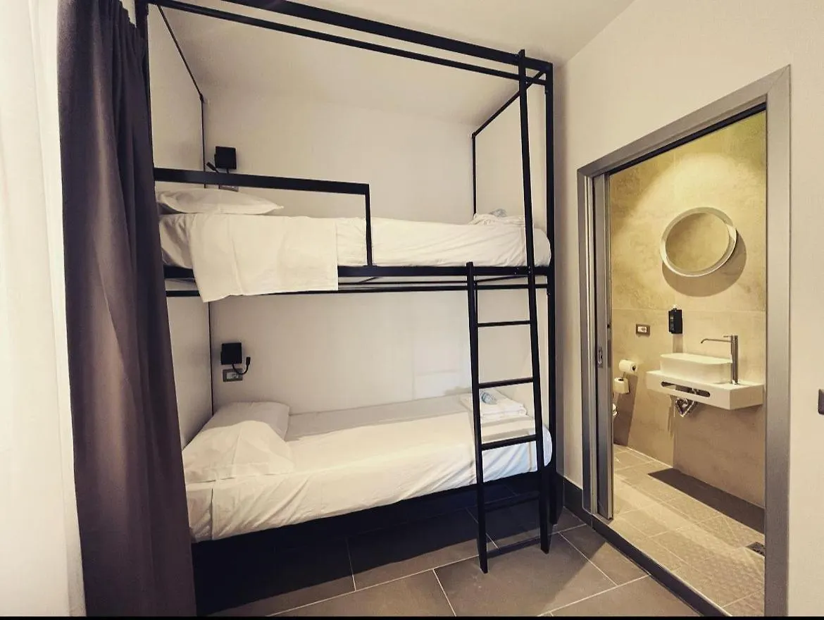 Guest house Smart Rooms Naples Italy